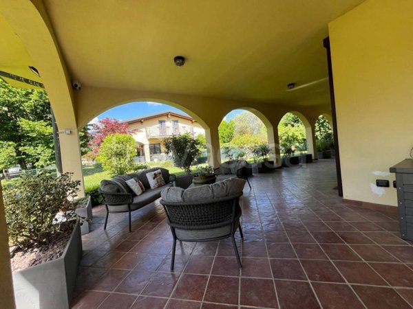 casa indipendente in vendita a Lesmo