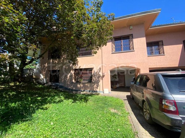 casa indipendente in vendita a Lesmo in zona California
