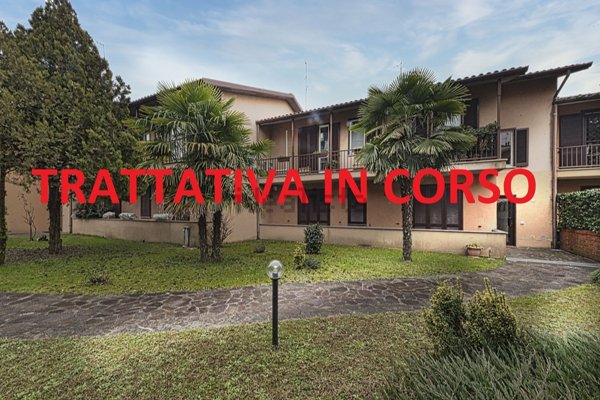 appartamento in vendita a Lesmo in zona California