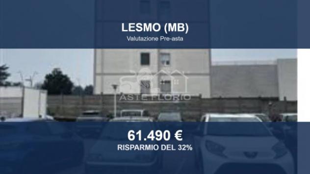 appartamento in vendita a Lesmo in zona Peregallo.