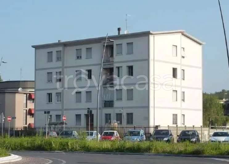 appartamento in vendita a Lesmo in zona Peregallo.