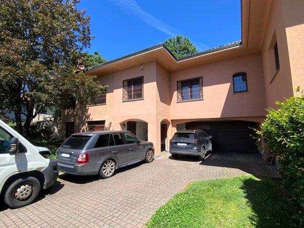 casa indipendente in vendita a Lesmo in zona California