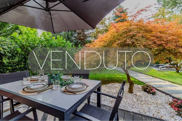 appartamento in vendita a Lesmo in zona California