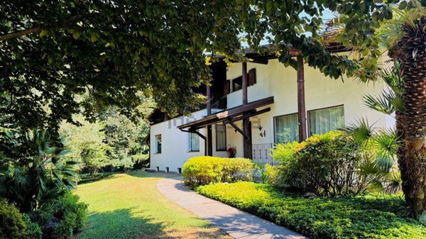 casa indipendente in vendita a Lesmo
