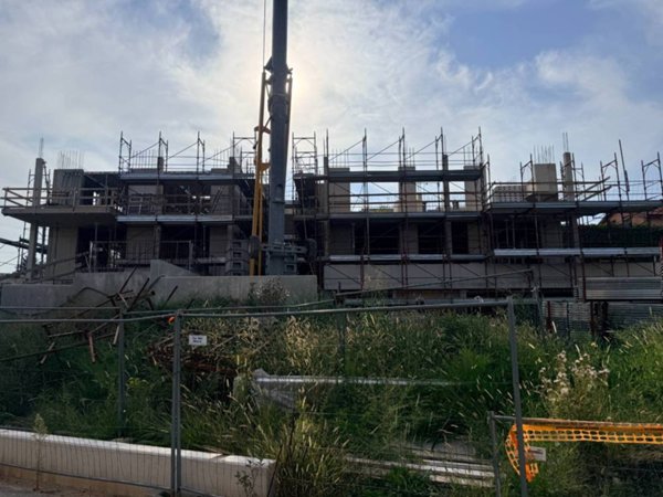 appartamento in vendita a Lesmo in zona California