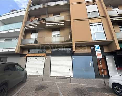 appartamento in vendita a Lesmo in zona Peregallo.