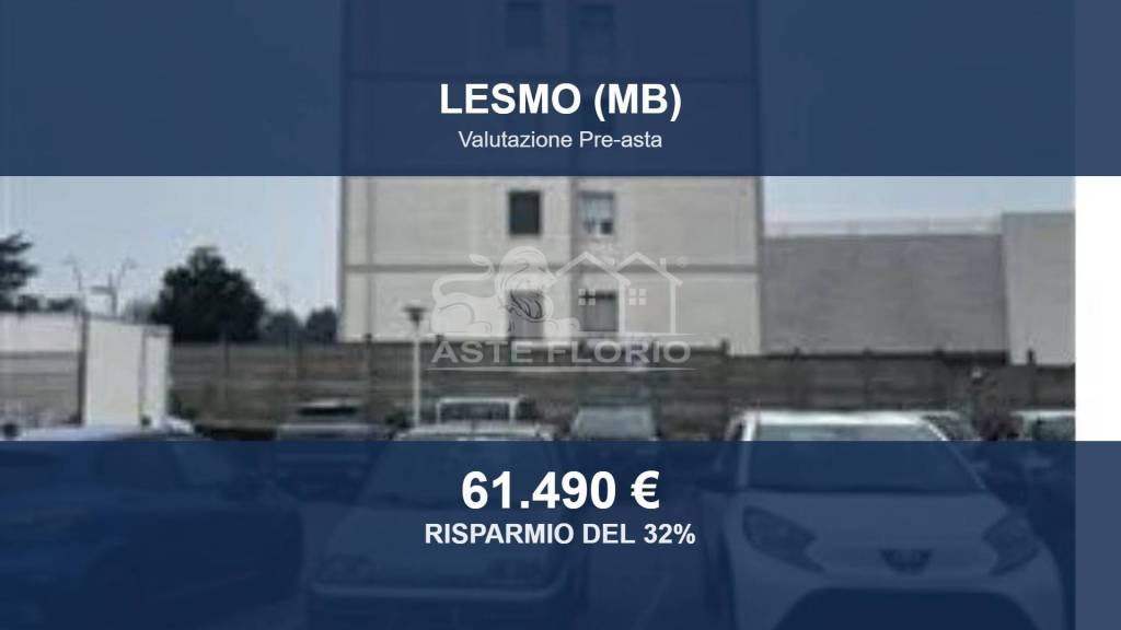 appartamento in vendita a Lesmo in zona Peregallo.