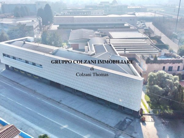 negozio in vendita a Limbiate