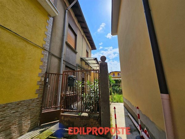 casa indipendente in vendita a Limbiate
