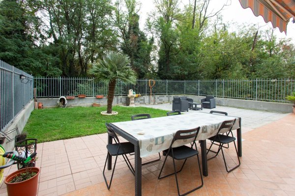 appartamento in vendita a Limbiate in zona Villaggio del Sole