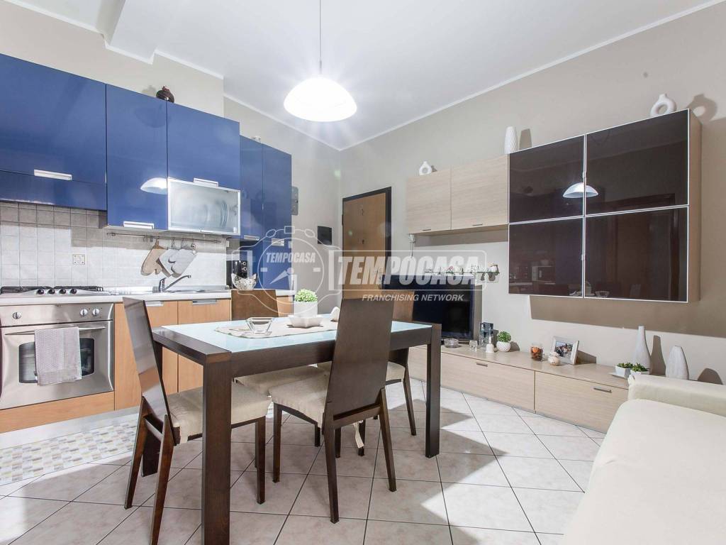 appartamento in vendita a Limbiate