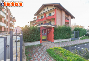 locale di sgombero in vendita a Limbiate