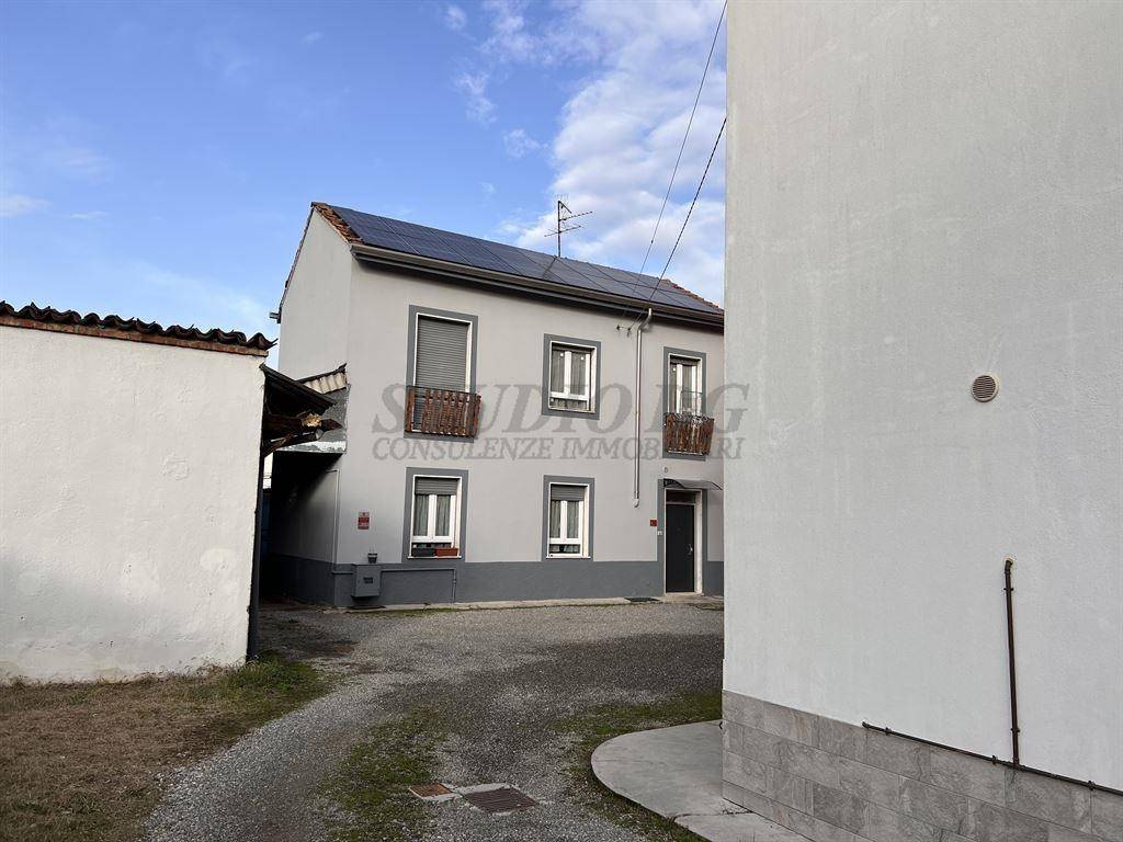 casa indipendente in vendita a Limbiate