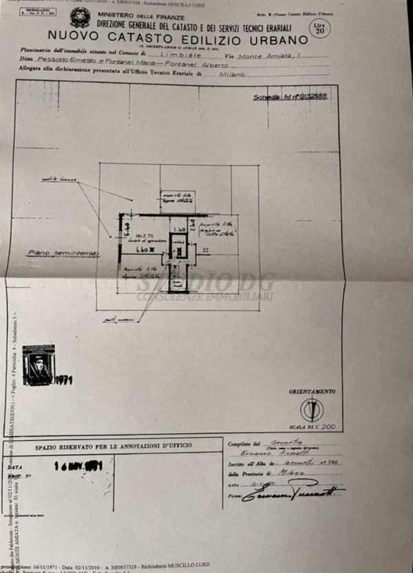 appartamento in vendita a Limbiate in zona Mombello