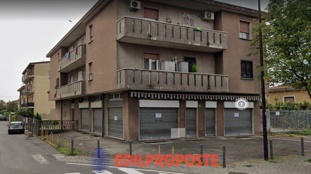 negozio in vendita a Limbiate