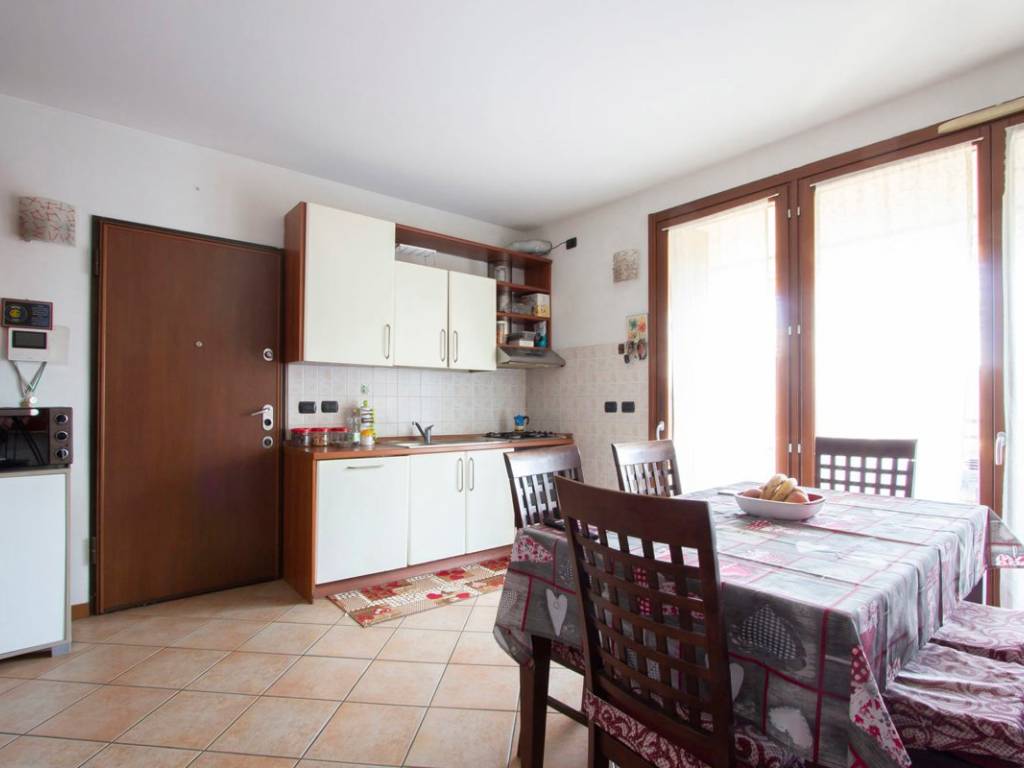 appartamento in vendita a Limbiate
