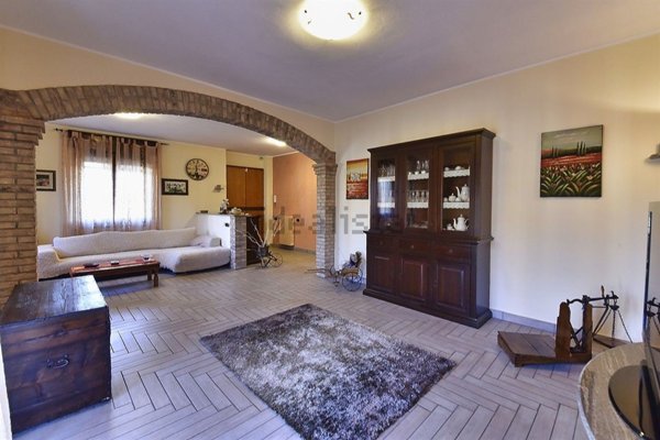 casa indipendente in vendita a Limbiate