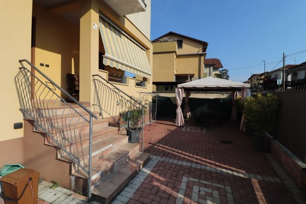 appartamento in vendita a Limbiate