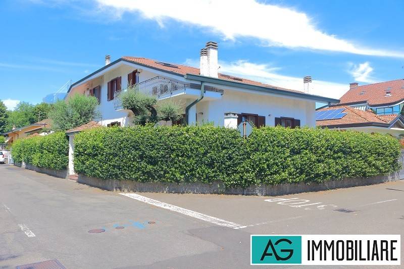 casa indipendente in vendita a Limbiate