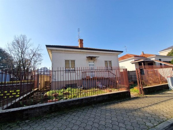 casa indipendente in vendita a Limbiate