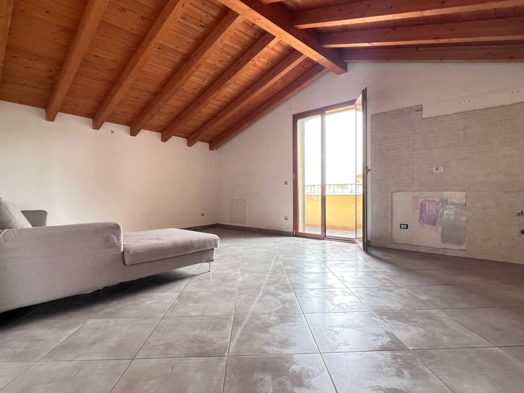 appartamento in vendita a Limbiate