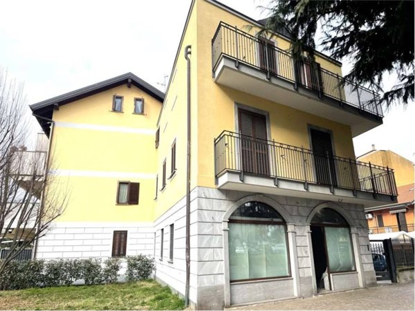 ufficio in vendita a Limbiate