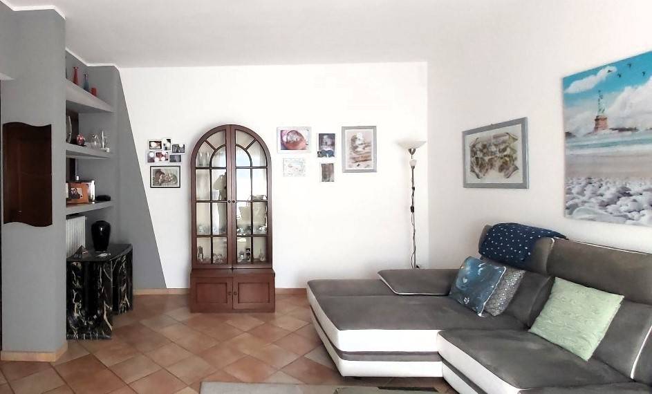 appartamento in vendita a Limbiate