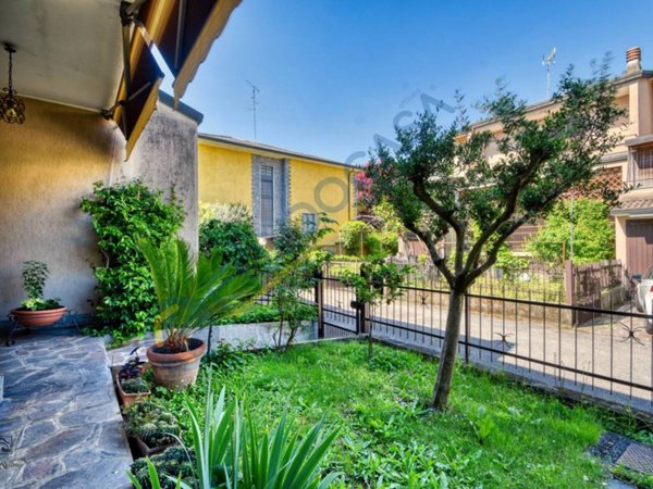 casa indipendente in vendita a Limbiate