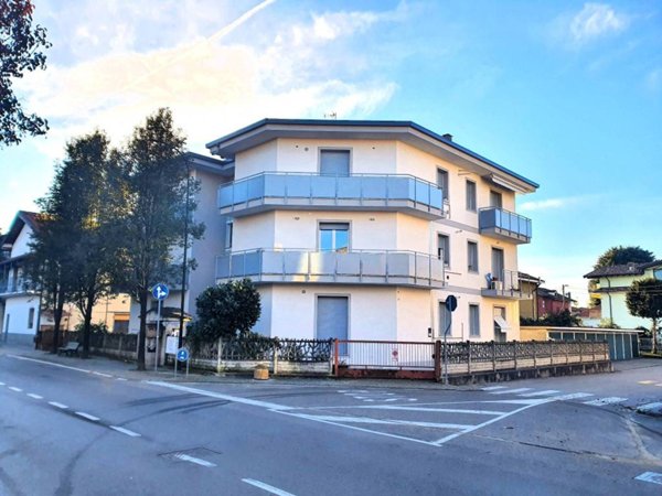 appartamento in vendita a Limbiate