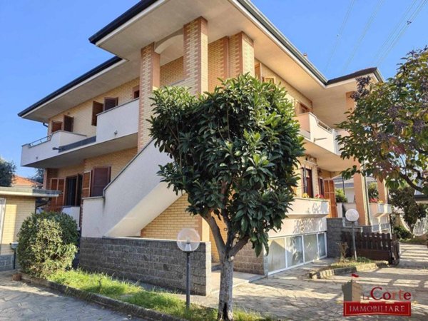 casa indipendente in vendita a Limbiate