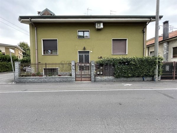 appartamento in vendita a Limbiate