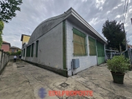 locale commerciale in vendita a Limbiate