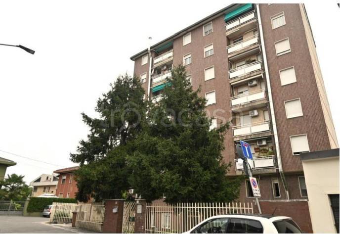 appartamento in vendita a Limbiate