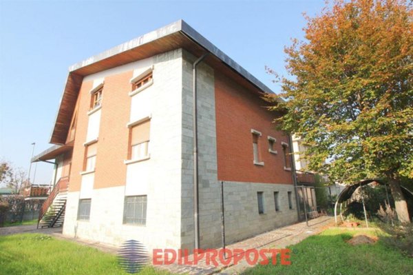 casa indipendente in vendita a Limbiate