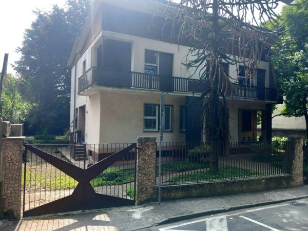 casa indipendente in vendita a Limbiate