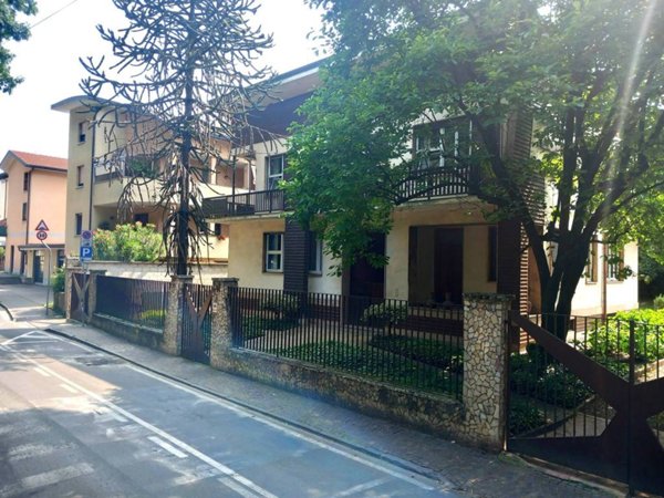 casa indipendente in vendita a Limbiate