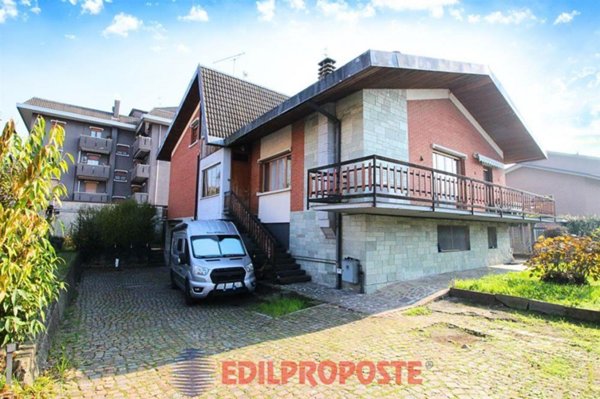 casa indipendente in vendita a Limbiate
