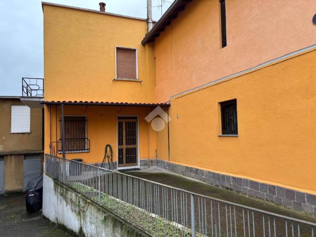 casa indipendente in vendita a Limbiate
