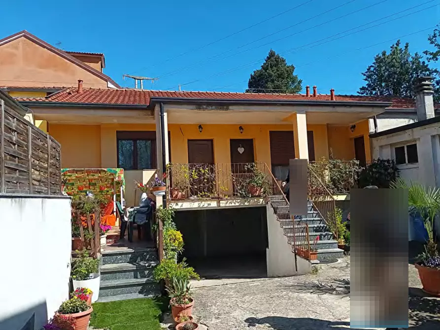 negozio in vendita a Limbiate