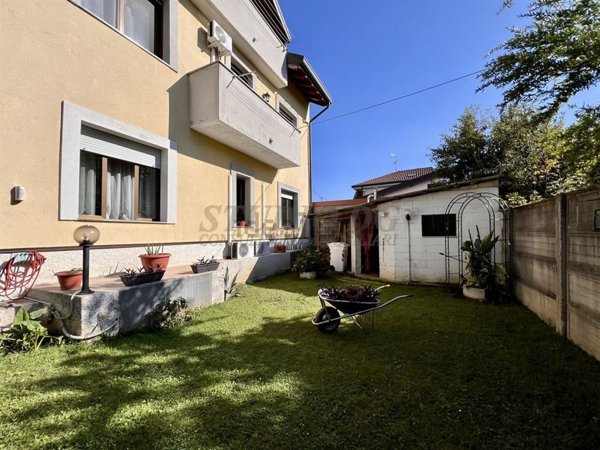 appartamento in vendita a Limbiate