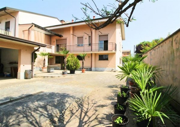 casa indipendente in vendita a Limbiate