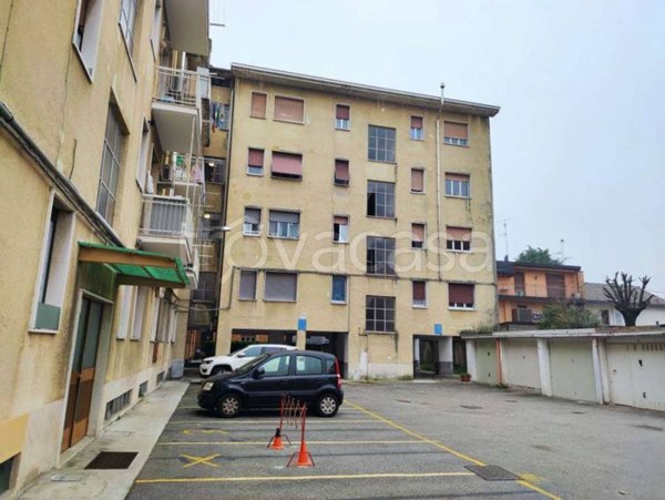 appartamento in vendita a Limbiate