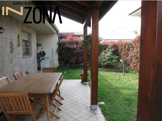 casa indipendente in vendita a Limbiate