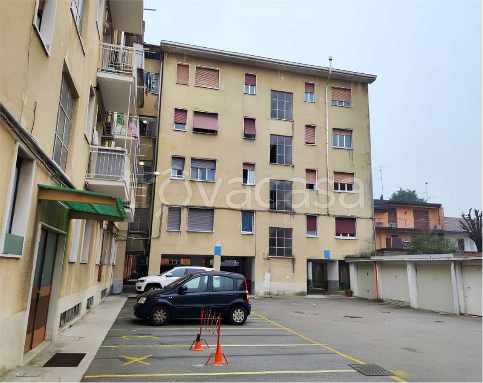 appartamento in vendita a Limbiate