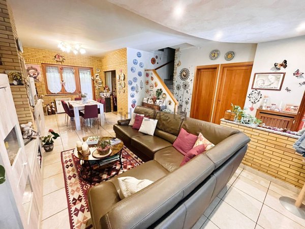 casa indipendente in vendita a Limbiate