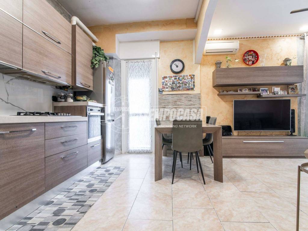 appartamento in vendita a Limbiate