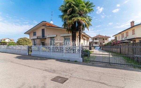 appartamento in vendita a Limbiate