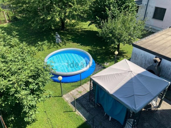 casa indipendente in vendita a Limbiate