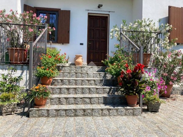 casa indipendente in vendita a Limbiate