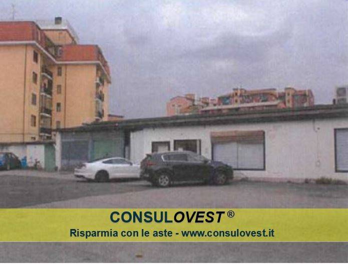 negozio in vendita a Limbiate